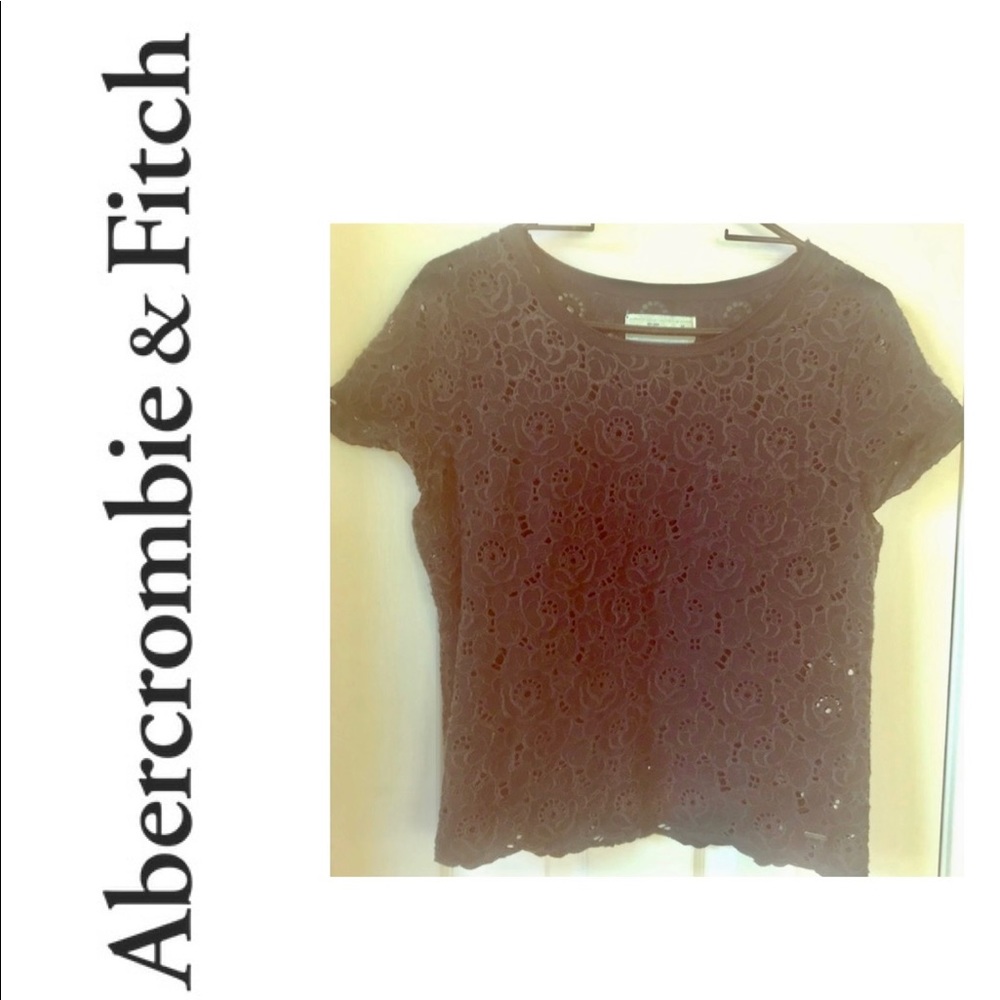 👚 4/$28 A&F Round Neck Airy Eyelet Top 👚